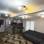 Casuta Din Povesti Hébergement de vacances